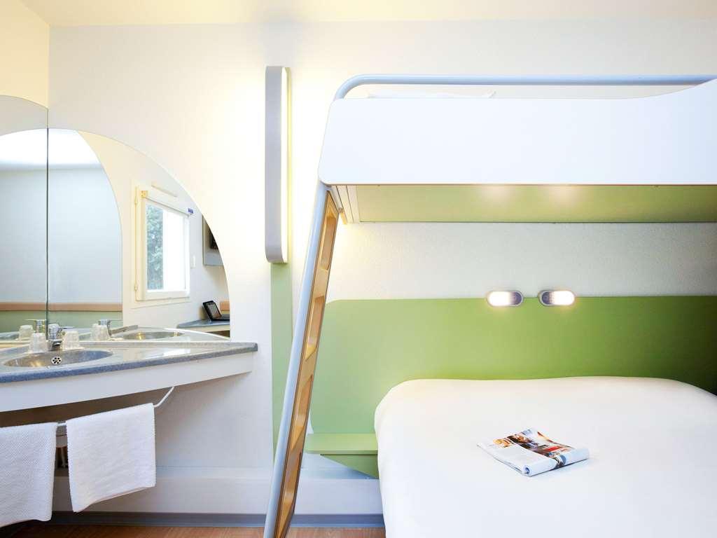 Ibis Budget Carcassonne La Cite Room photo